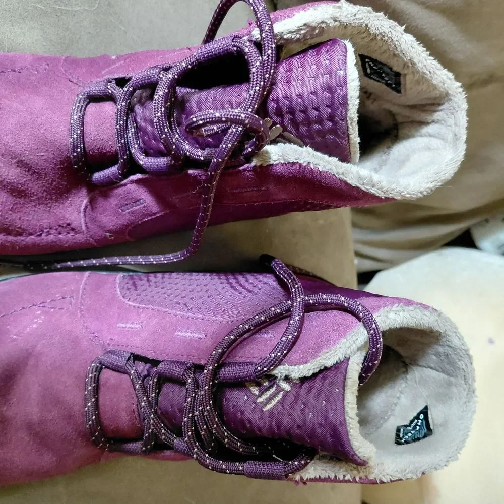 Columbia NWOT Purple Lace Up, Faux FUR LINED, Women's Boots